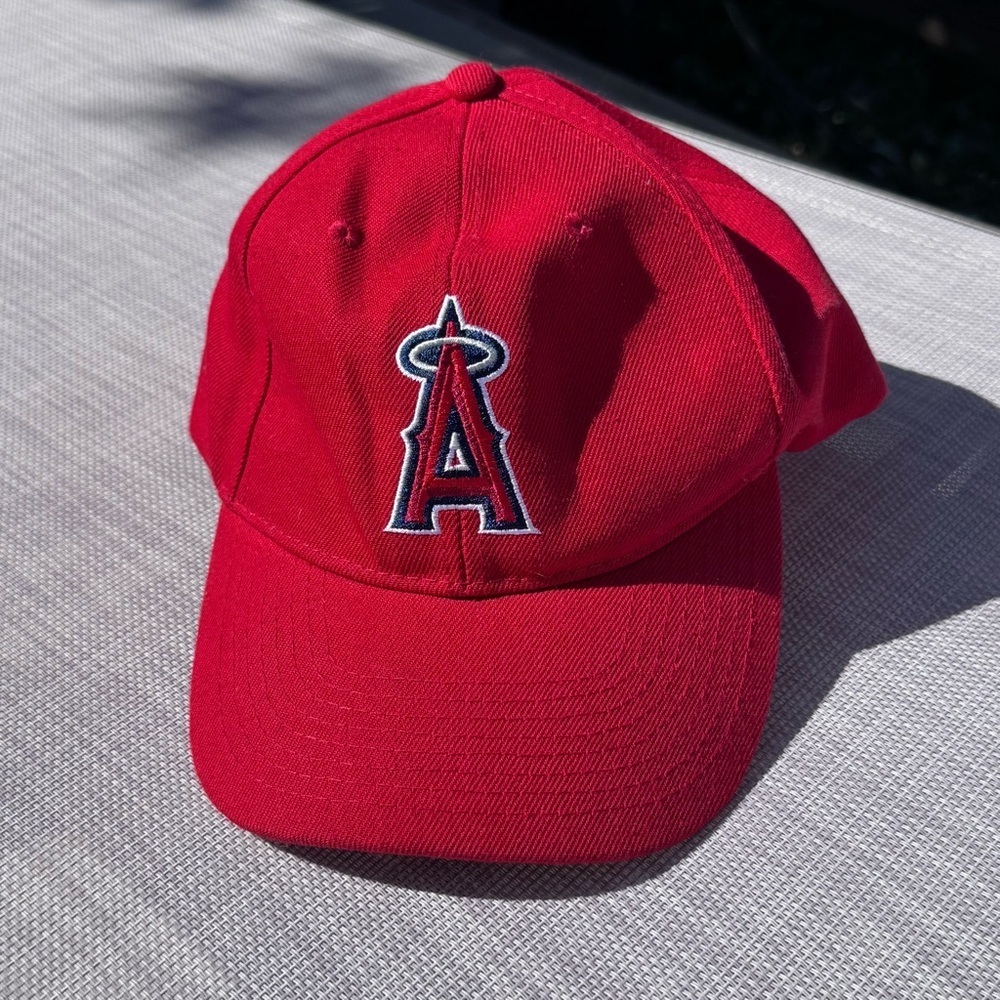Los Angeles Angels Baseball MLB Hat Cap Radio Am 830 Red Adjustable
